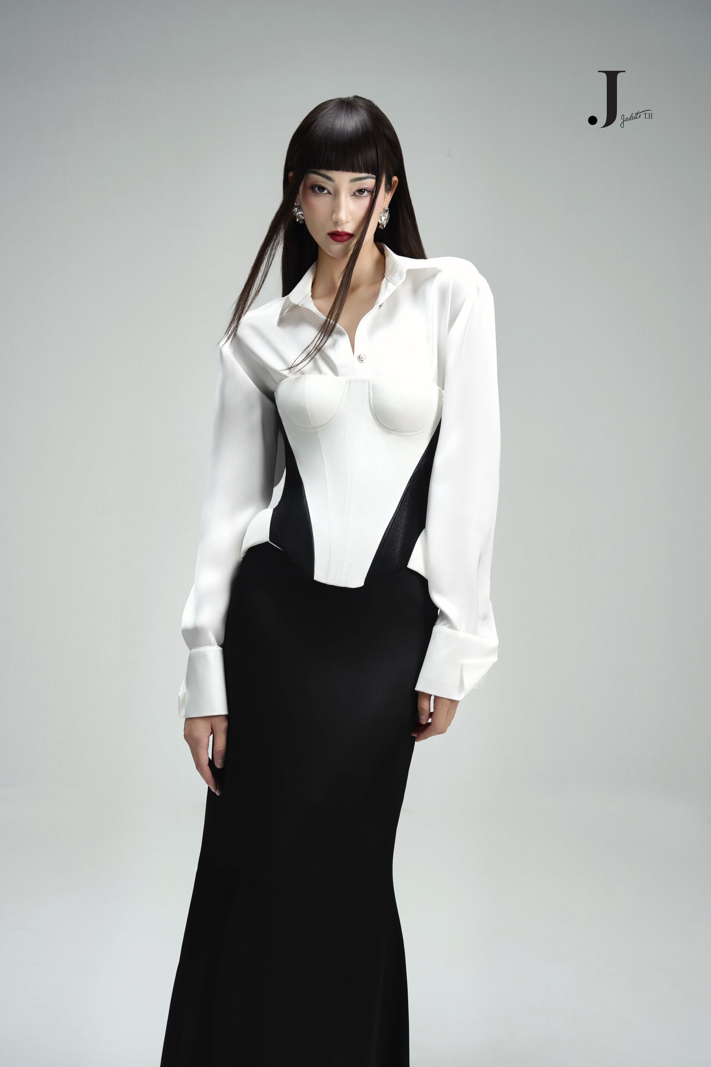 Planny White Shirt & Iron BW Corset & Kim B Maxi-Skirt